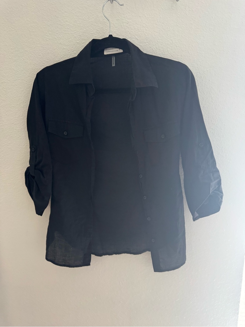 Love Tree Men's Black Casual Button-Down Shirt